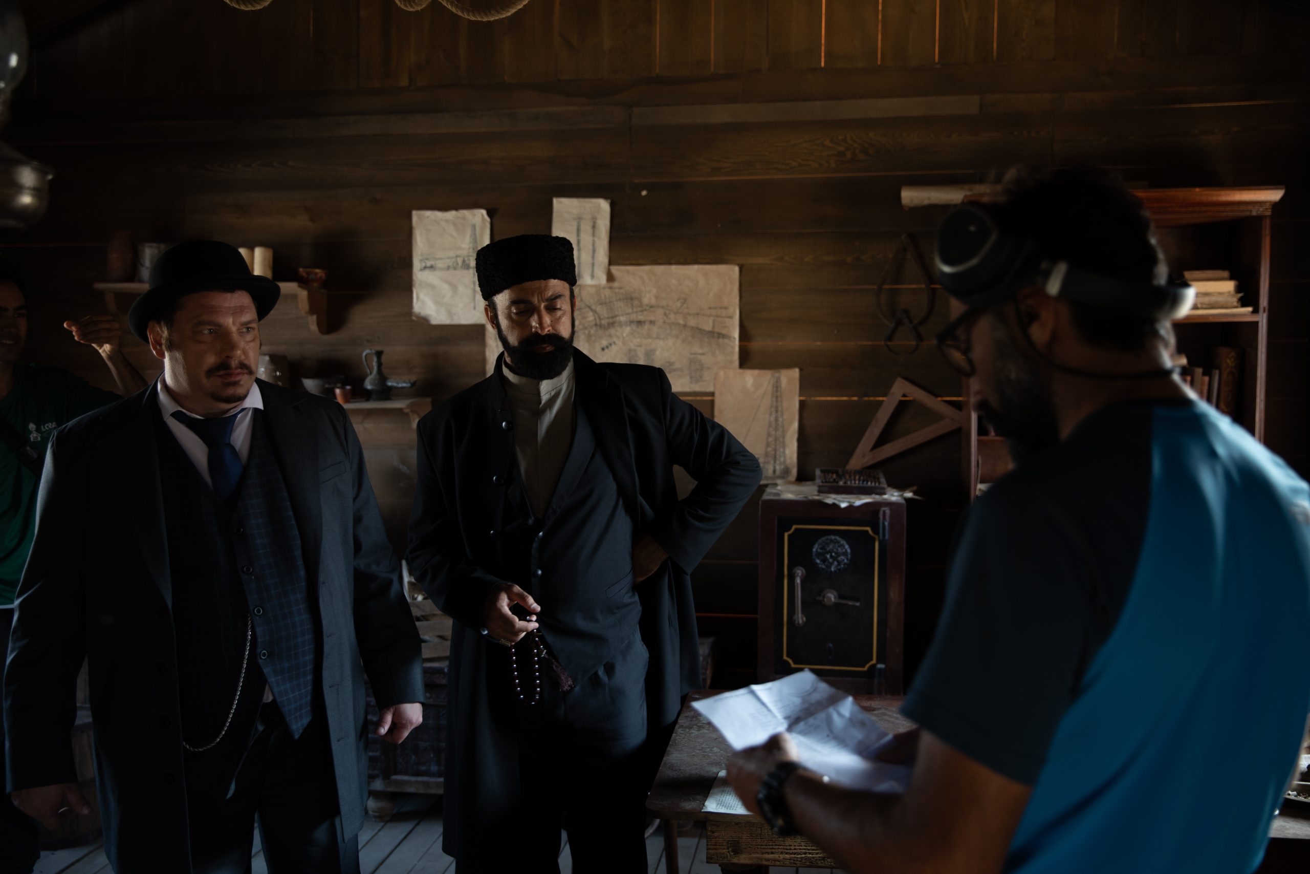 Behind-the-scenes image 5 from the production of Taghiyev: Oil