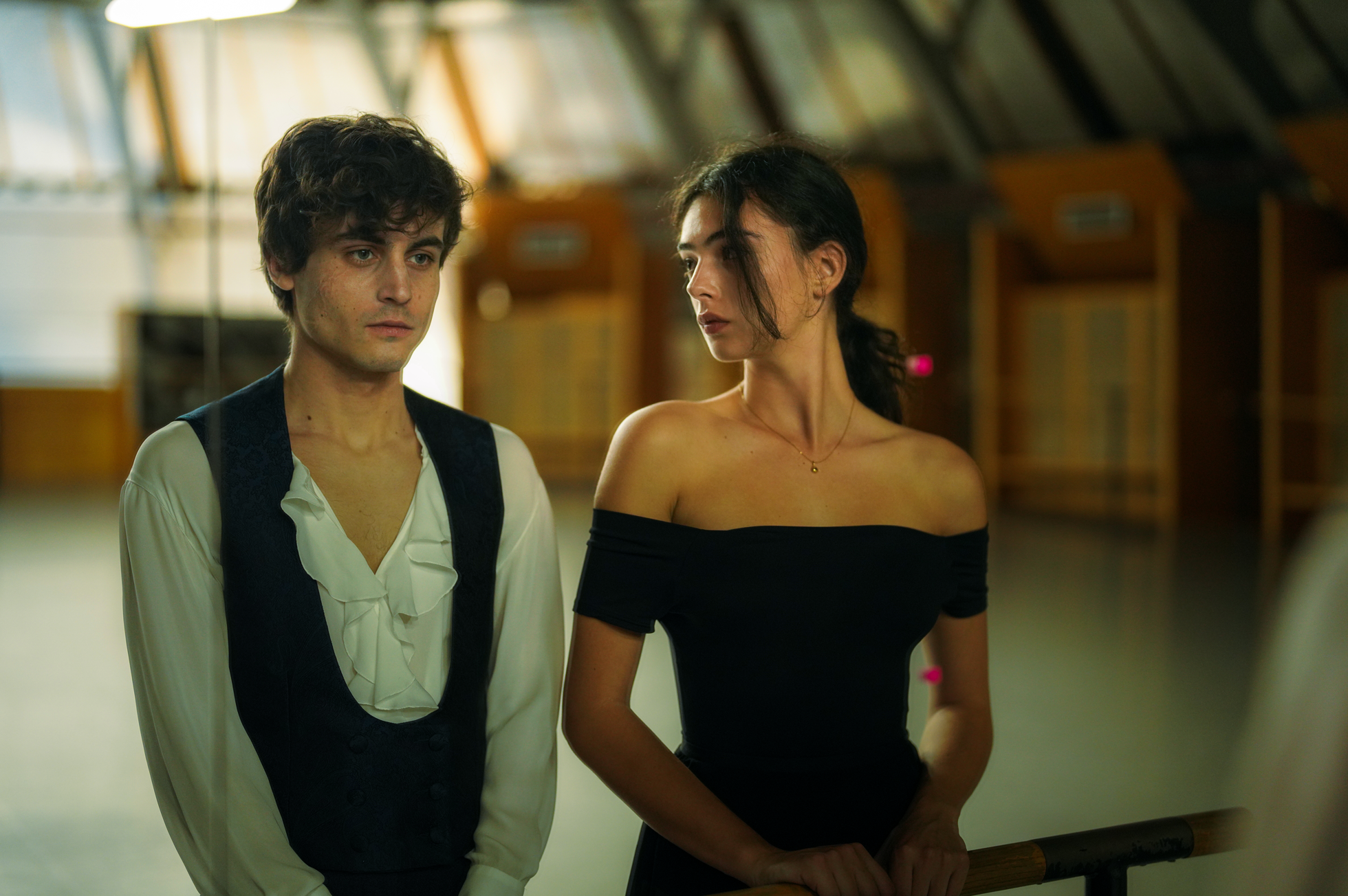 Two young performers together in The Phantom of the Opera (Le Fantôme de l'Opéra)